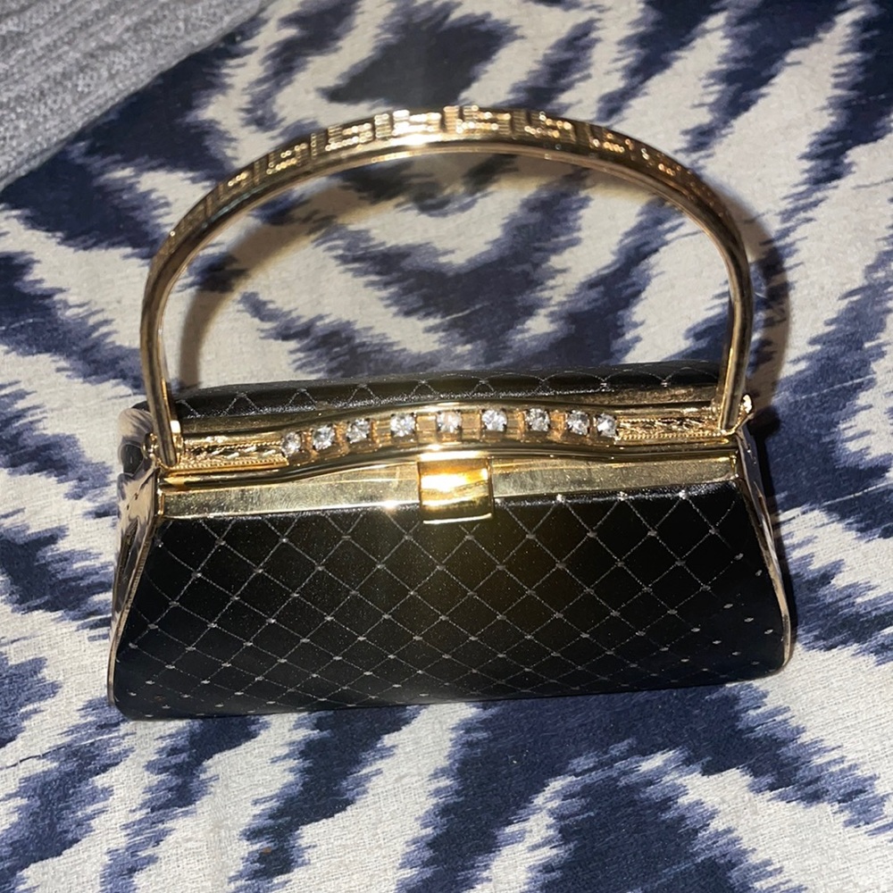 Meet your Posher, Morgan